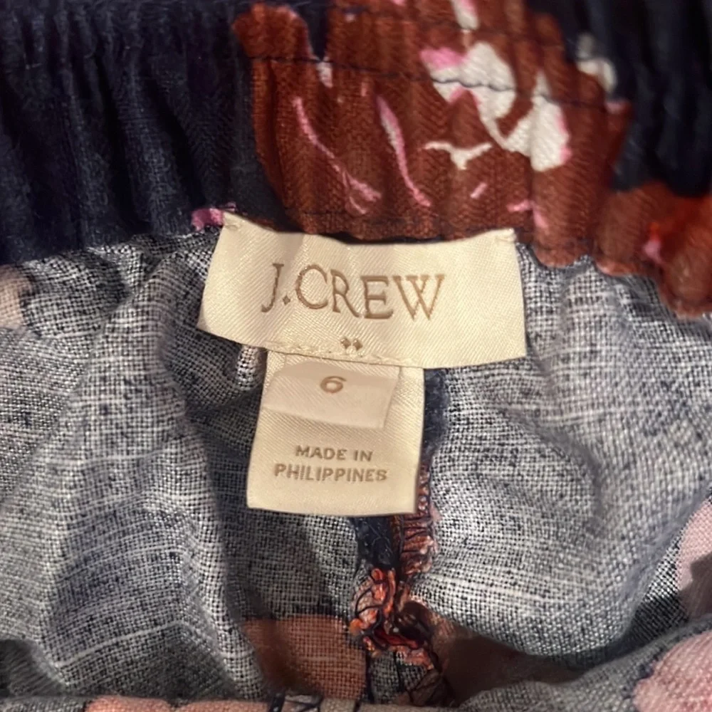 J. Crew Woman’s Navy Shorts With Flowers Size 6
